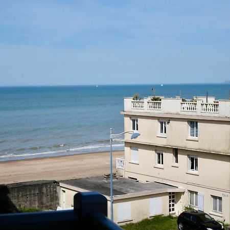Appartement Vue Mer - 30 M De La Plage - 5 Minutes A Pied Du Centre Ville Et Du Casino Villers-sur-Mer Buitenkant foto